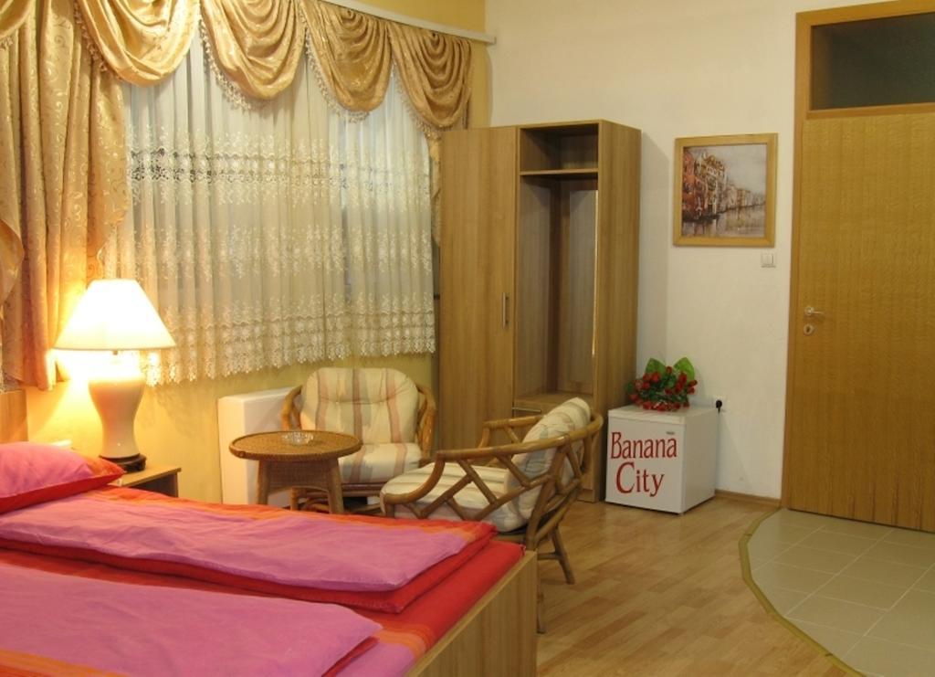 Banana City Hotel SJJ Zimmer foto